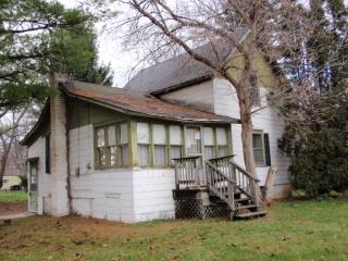 7327 Vine St, Lannon, WI 53046-9791
