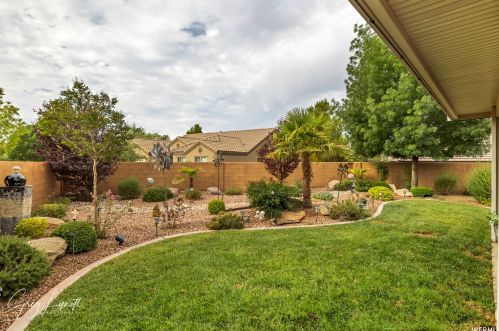 1630 2450, Saint George UT  84790-6228 exterior