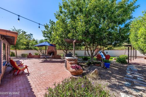 702 Chula Vis Rd, Tucson AZ 85718-1116 exterior