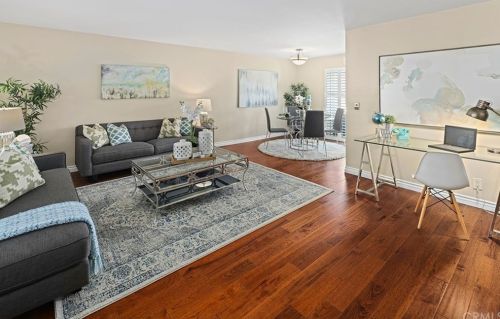 3737 2nd St, Long Beach, CA 90803-5281