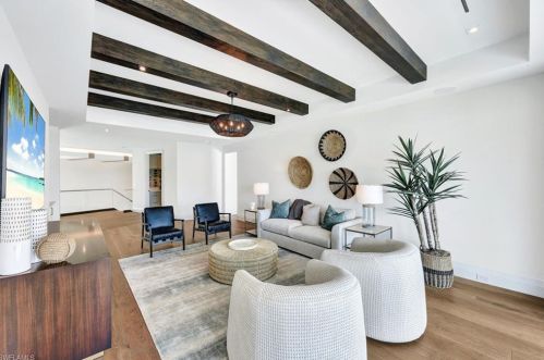 3401 Crayton Rd, Naples FL 34103-3515 exterior