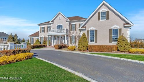 3 Equinox Ln, East Freehold NJ  07728-8652 exterior