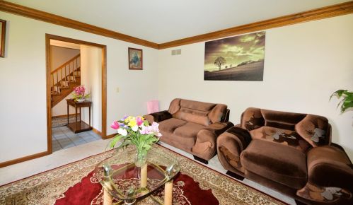 7461 Fitzroy Ct, Cincinnati OH  45241-1260 exterior