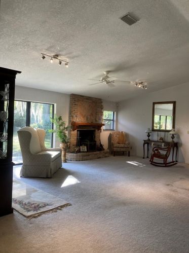 203 Scott Ave, Sanford, FL 32771-1536