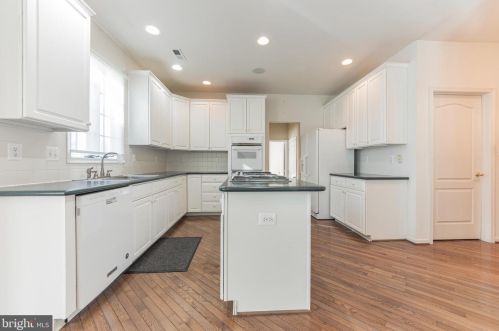 316 Centennial Dr, Blue Bell PA  19422-3219 exterior