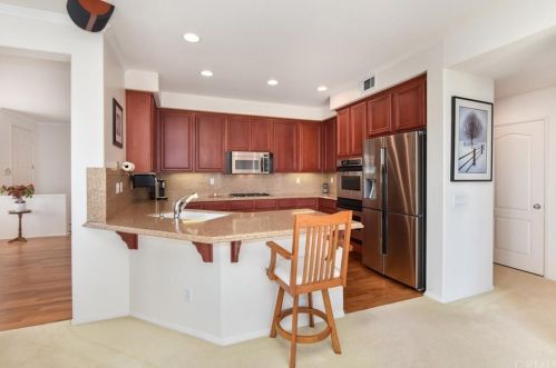 2056 242nd St, Lomita CA  90717-1116 exterior