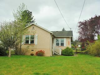 2627 Bench Dr, Ocosta, WA 98520-1501
