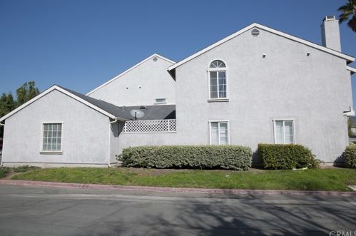 162 Walnut Ave, Rialto CA  92376-3410 exterior