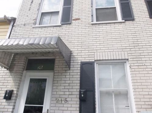 215 State St, Hudson, NY 12534-1808