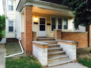 643 Western Ave, Toledo OH  43609-2776 exterior