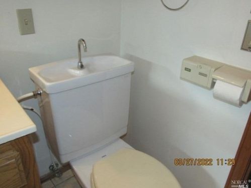 930 Live Oak Ave, Ukiah CA  95482-3733 exterior