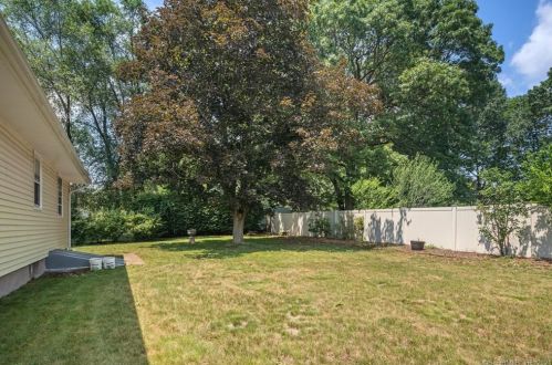 53 Edmund St, Manchester CT  06040-3811 exterior