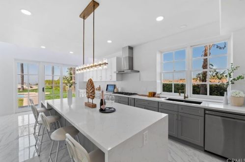 24215 Park Granada, Calabasas CA  91302-2530 exterior