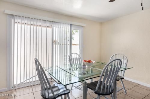 3068 89 Dr, Phoenix AZ 85037-1171 exterior