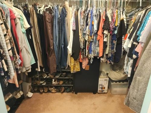 617 Whispering Pines Dr, Gibsonia PA  15044-7854 exterior