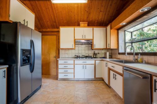 2015 Perch Pl, Willits CA  95490-8464 exterior