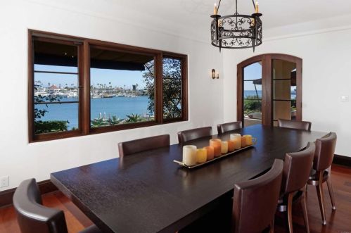 2900 Nichols St, San Diego CA 92106-3426 exterior