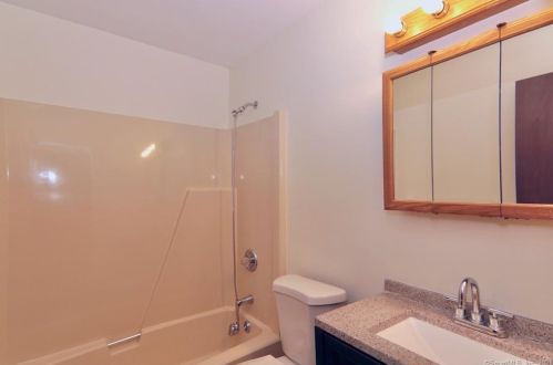 36 Teresa Pl, Bridgeport CT  06606-2637 exterior