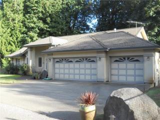 4424 Cooper Point Rd, Olympia, WA 98502-3667