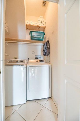 15612 16 Ct, Hollywood FL 33027-2347 exterior