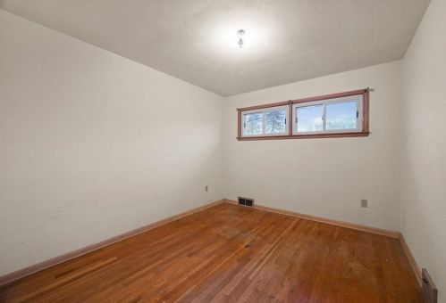 2557 Nicholson Rd, Sewickley PA  15143-8502 exterior