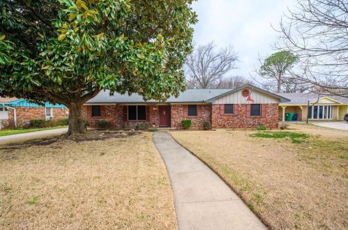 1510 Kendolph Dr, Denton, TX 76205-6938