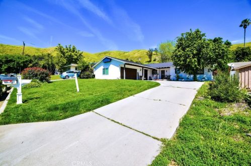 950 Edgemont Dr, San Bernardino, CA 92405-2061