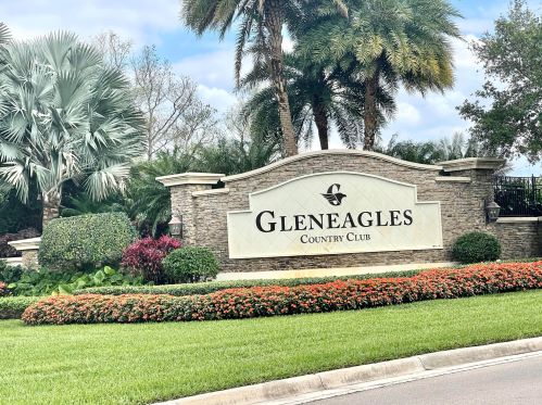 7677 Glendevon Ln, Delray Beach FL  33446-2806 exterior