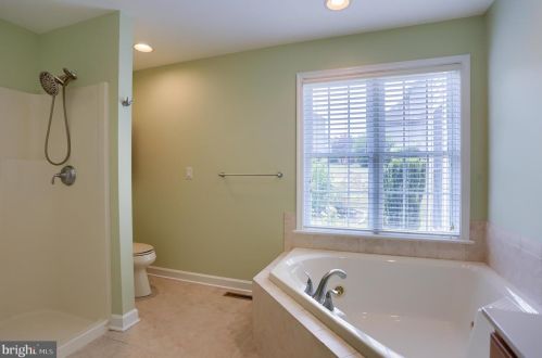 885 Crooked Stick Dr, Navy Sup Dpt PA  17050-2298 exterior