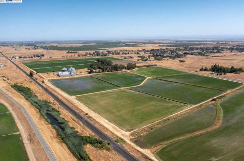 8391 Pleasant Grove Rd, Elverta, CA 95626-9312