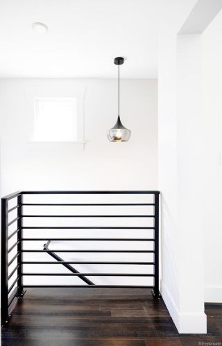 1402 Meade St, Denver CO 80211-4076 exterior