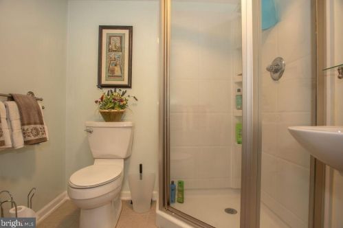 2511 Dean Dr, Wilmington DE  19808-3313 exterior