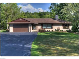 7518 Fairmount Rd, Russell Township, OH 44072