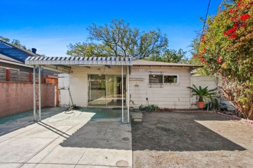 3540 Olive Ave, Long Beach CA  90807-4644 exterior