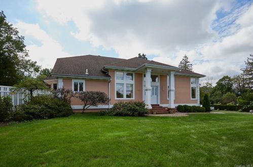 1 Castle Lndg, Rye Brook, NY 10573-1828