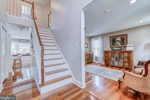 540 Zinn Dr, Southampton, PA 18966-3644