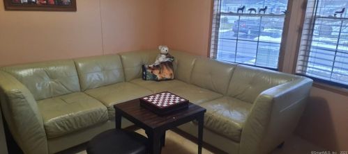 41 Circle Dr, North Windham, CT 06278-1904