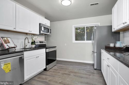 25 Cahalan Rd, New Castle, DE 19720-2113
