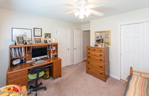 21 Oakmont Rd, Lakewood NJ  08701-5764 exterior