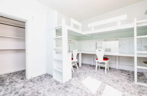 217 Spring Ave, Bellefontaine OH  43311-1803 exterior