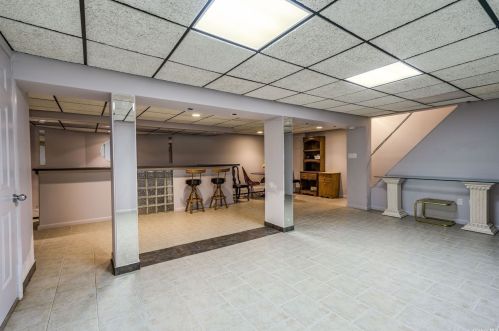 149 Cedrus Ave, Elwood NY  11731-4409 exterior