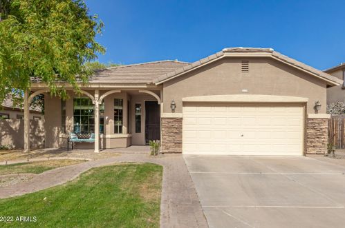 6943 Ruby Dr, Chandler, AZ 85249-7247