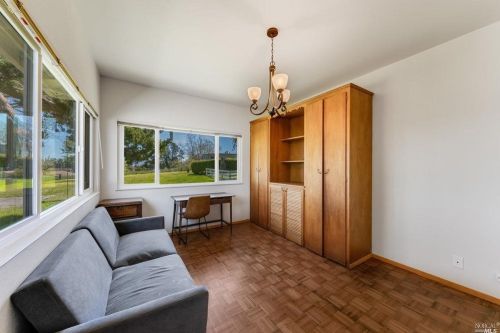 5625 Henning Rd, Sebastopol CA  95472-6332 exterior