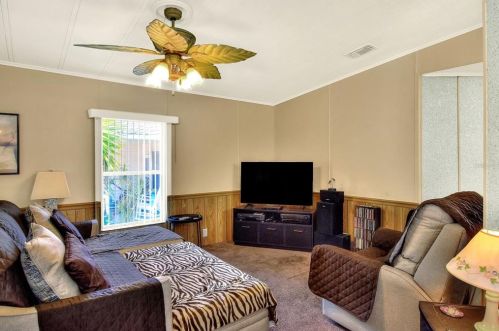 4826 Colonnades Cir, Lakeland FL  33811-1526 exterior