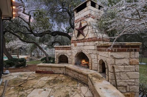 1531 Shinnecock Hl Dr, Georgetown TX 78628-0911 exterior