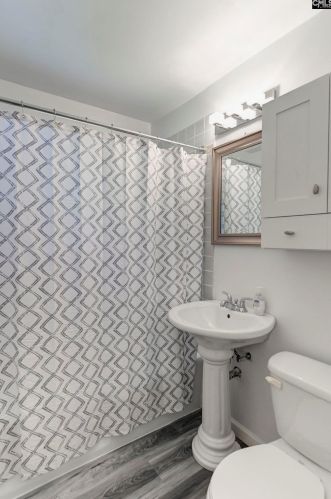 2614 Brookcliff Rd, Cayce-West Columbia SC  29033-4208 exterior