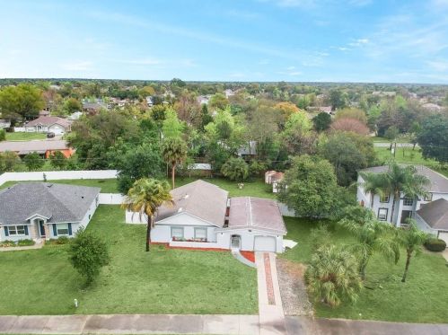 1520 Tivoli Dr, Deltona, FL 32725-4721