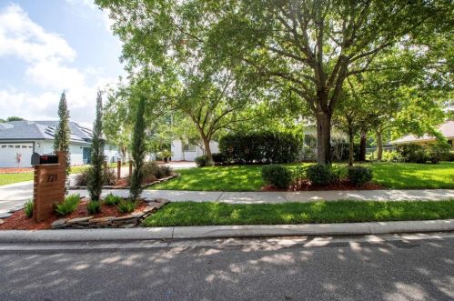 721 Pinar Dr, Orlando, FL 32825-7821