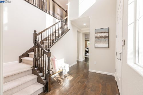 3551 Pinot Noir Ct, Pleasanton CA  94568-2556 exterior