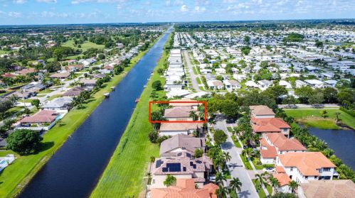 4120 Artesa Dr, Boynton Beach FL  33436-2628 exterior